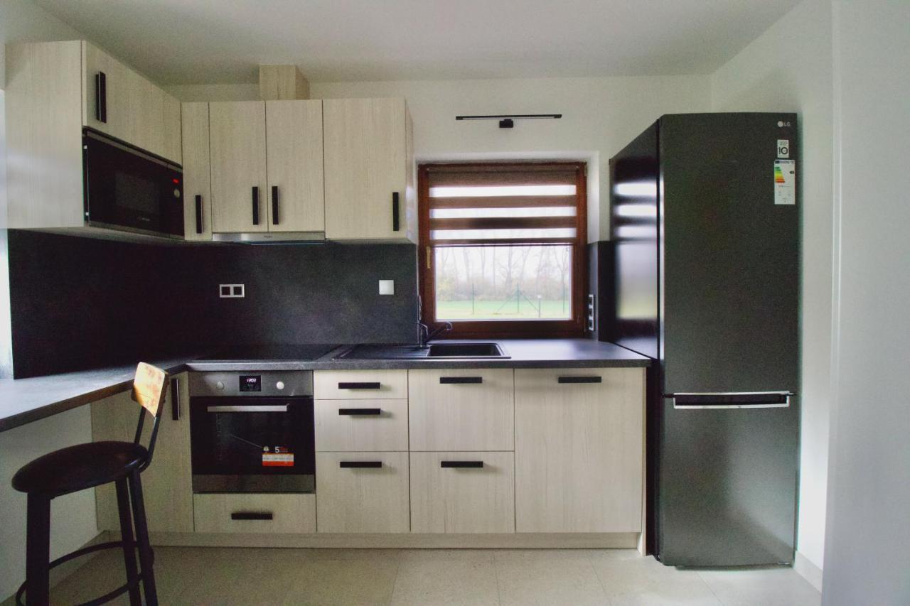 Apartman Uprostred Trojuhelniku Praha - Karlovy Vary - Plzen Kolesovice Dış mekan fotoğraf